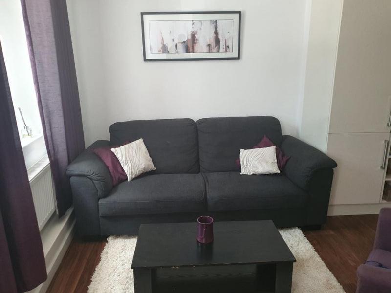 Double Room With Shared Bathroom Лондон Екстериор снимка